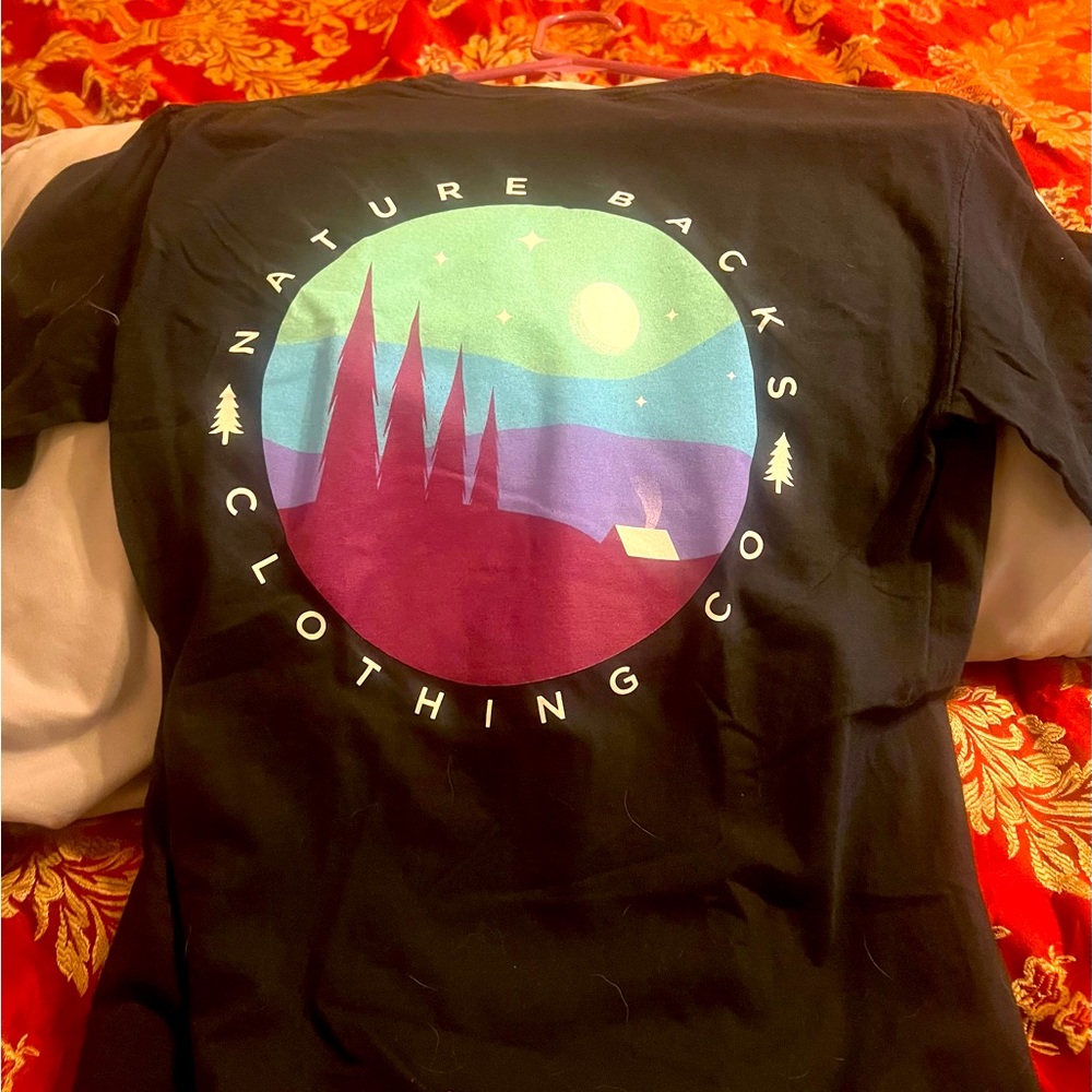 4 size small great condition Nature back shirts. New without tags.